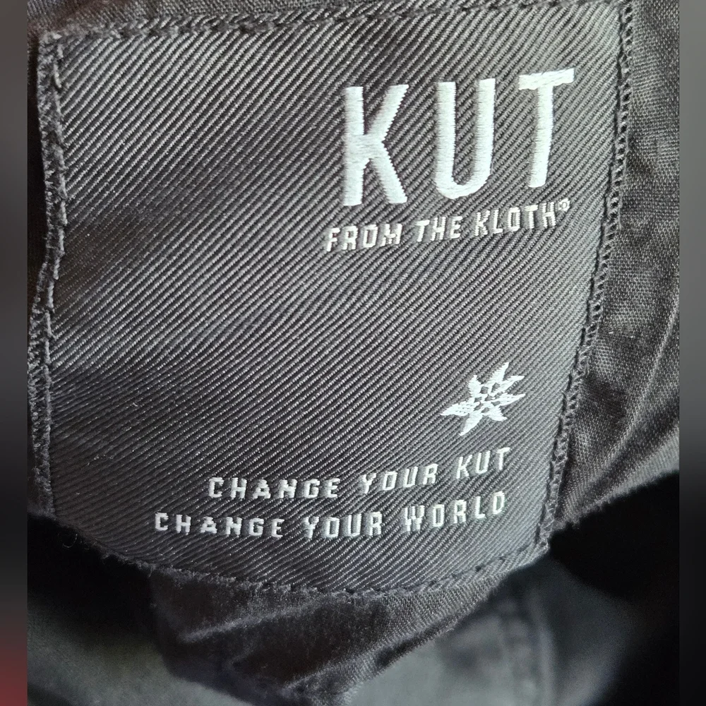 ​Kut from the Kloth Mia Toothpick Skinny Jeans – Distressed Black sz 6 - Picture 9 of 15